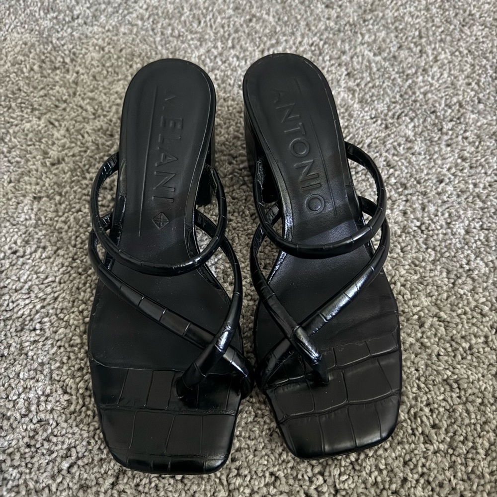 ANTONIO MELANI Black Heels Strappy Design